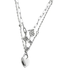 ALL YOU NEED IS LOVE Collana con charm cuore e chiavi