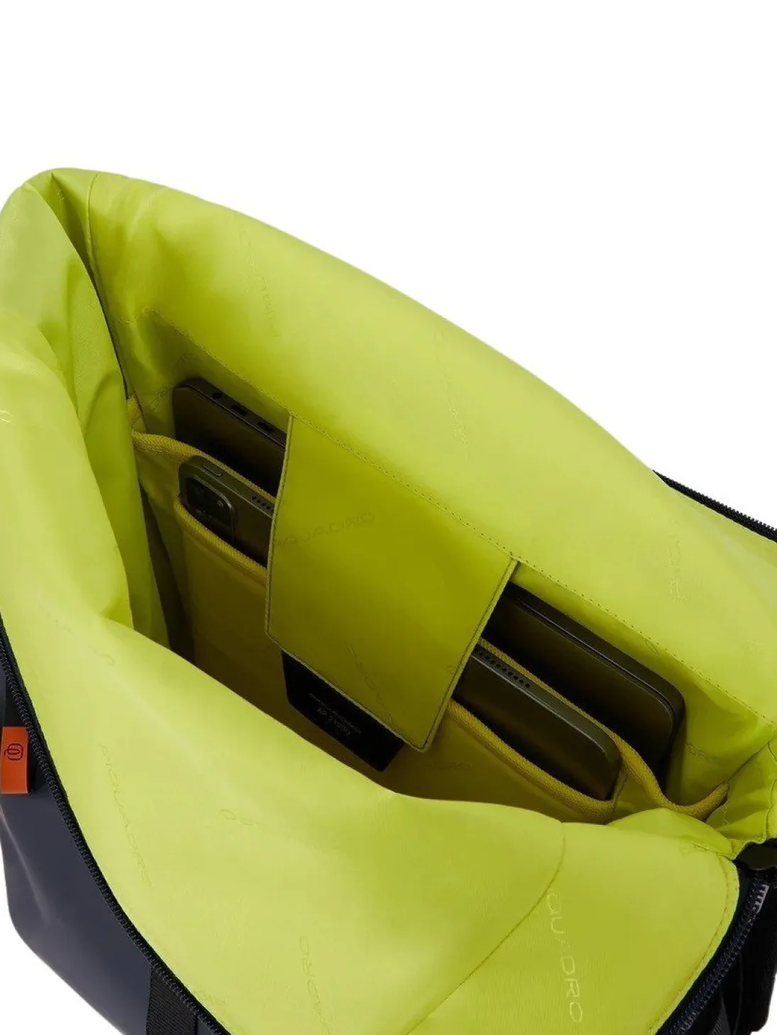 CORNER SPECIALE GOMMATO Zaino roll-top porta pc 15.6"
