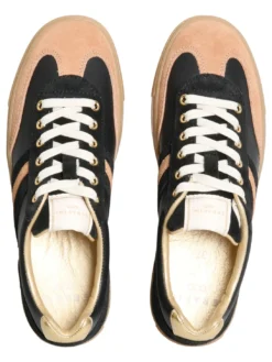 COURT Sneakers