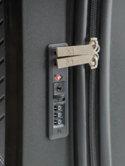 PEGASUS Trolley Underseater ok Easyjet