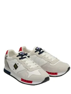 QUEENS Sneakers