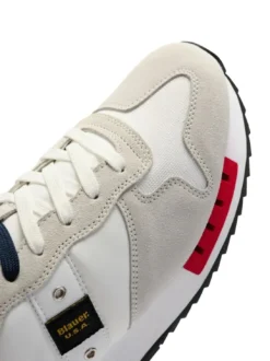QUEENS Sneakers