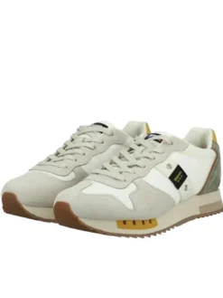 QUEENS Sneakers