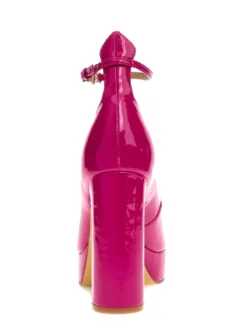 TEMIS Décolleté vernice con cinturino